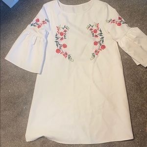 NEW Embroidered White Bell Sleeve Tunic Dress